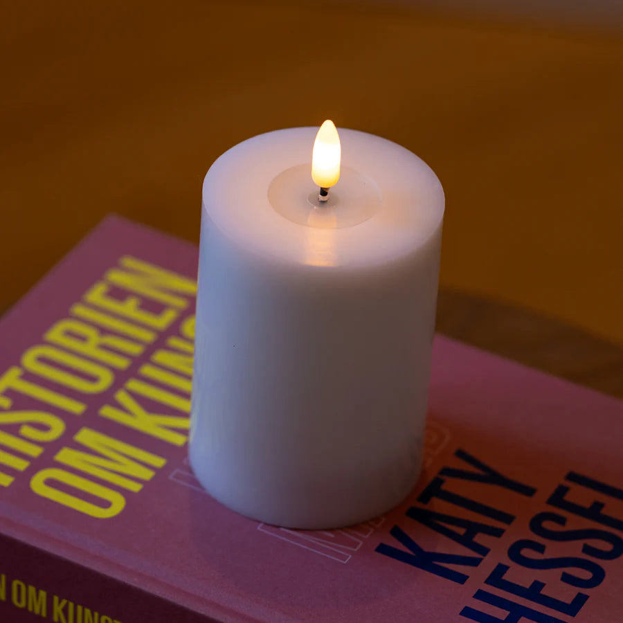 LED pillar candle rechargeable 7.5 X 10 cm