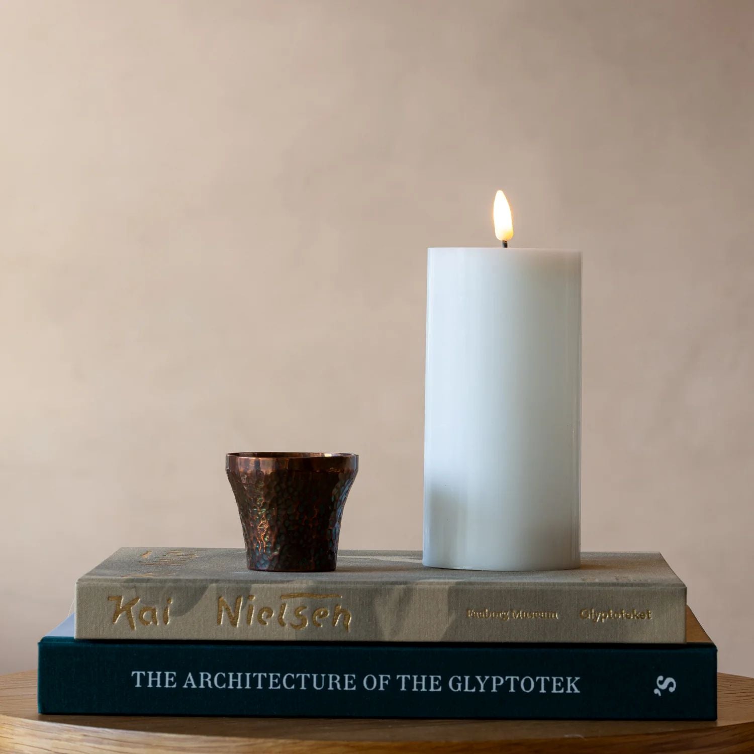 LED Stumpenkerze wiederaufladbar 7,5 X 15 cm