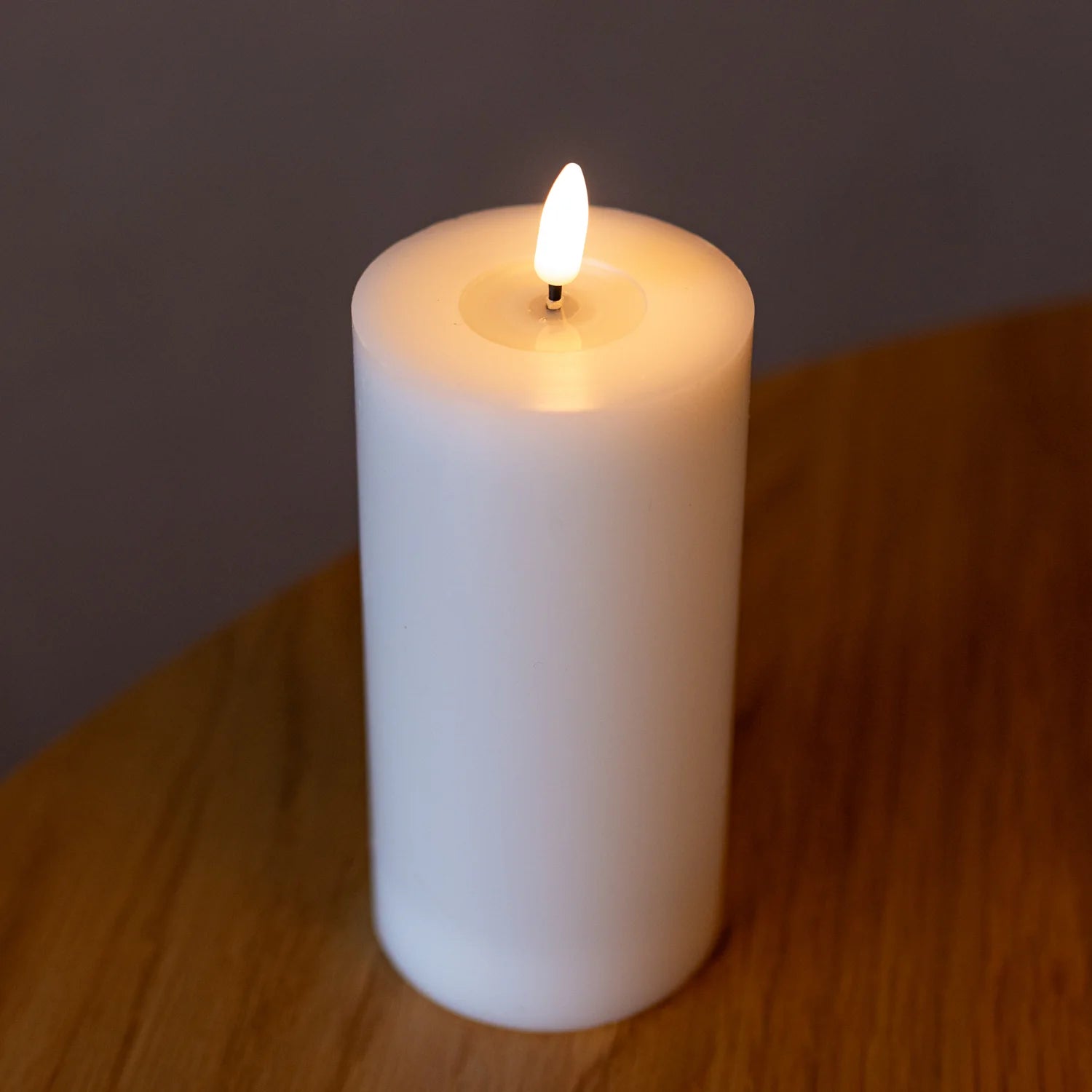 LED Kerzenlichtsäule 7,5 x 20 cm