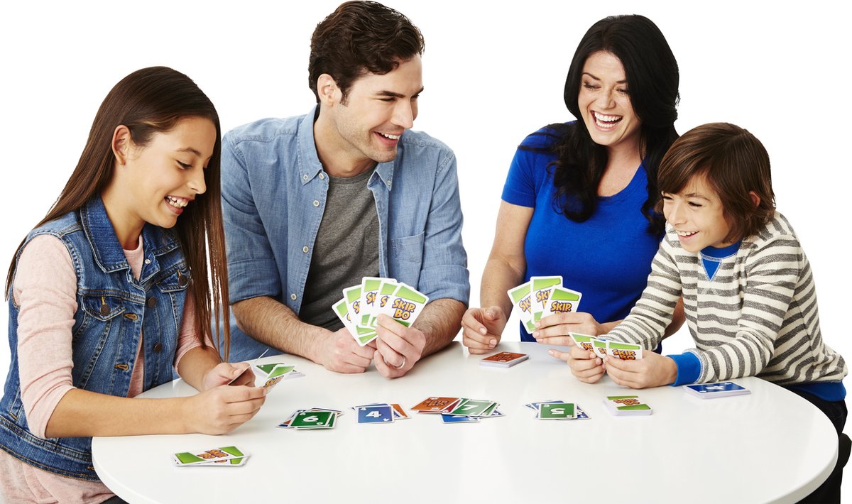 SkipBo Card Game 7+