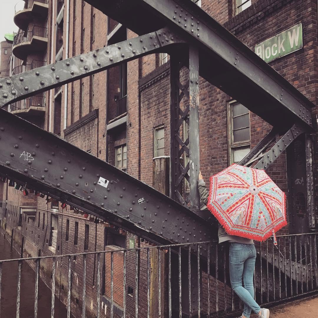 Cheerful Umbrella (2 options)