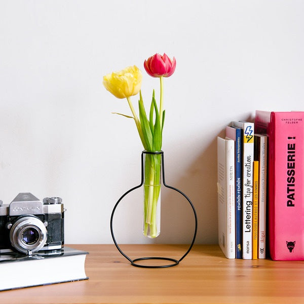 Silhouette Round Vase