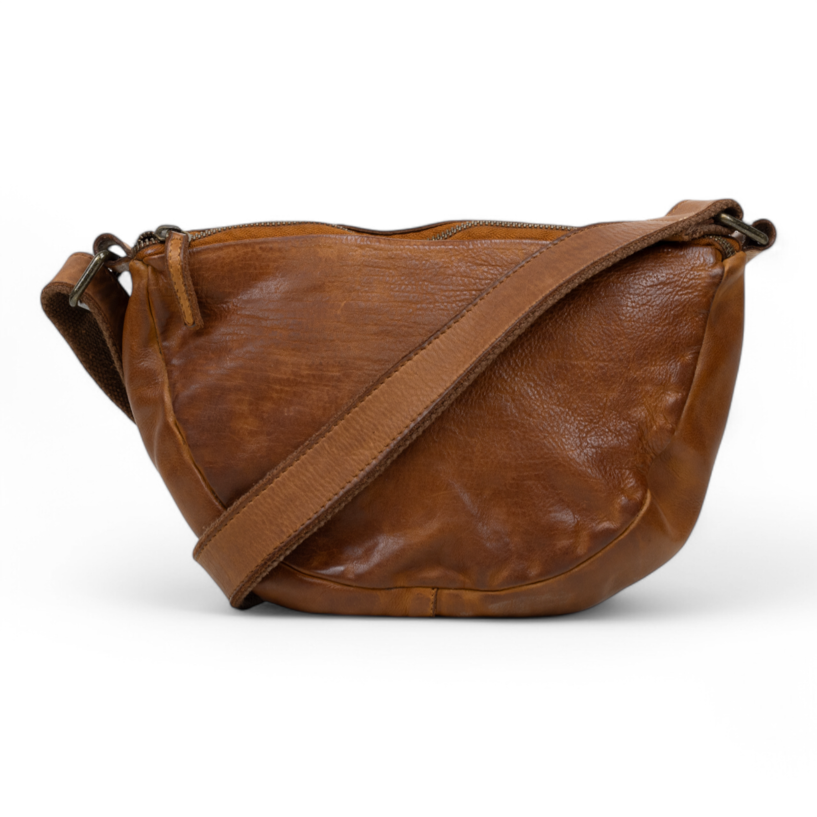 DSTRCT Leather Bag Harrington Road Half Moonbag Cognac