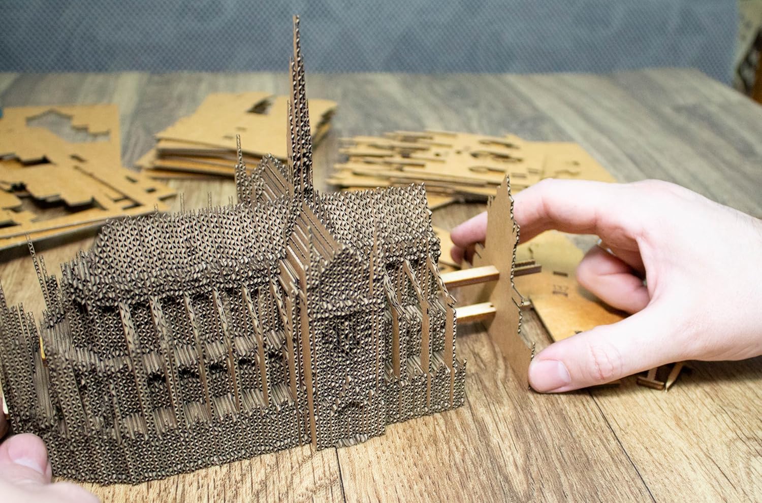 3D Cardboard Puzzle: Notre Dame de Paris