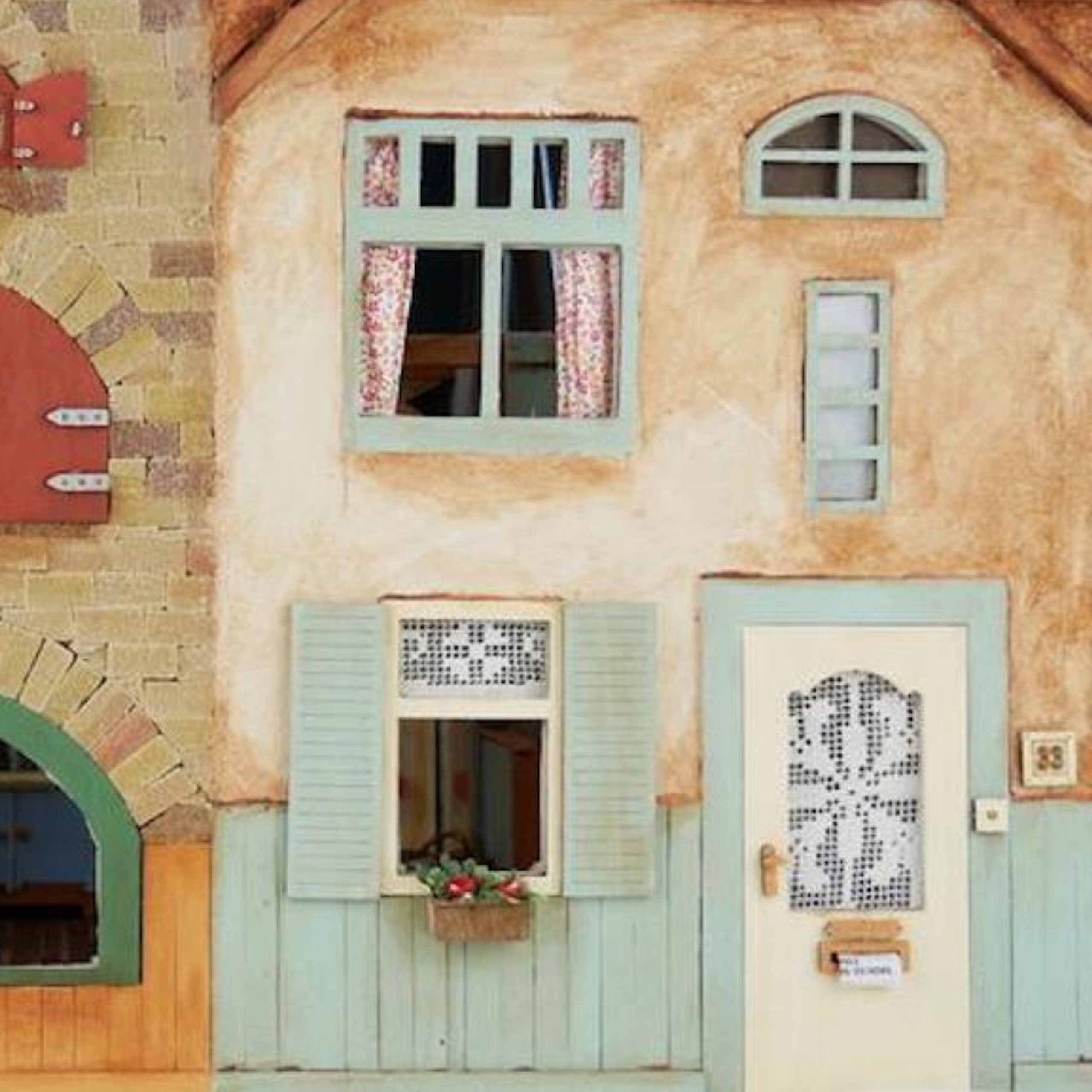 Das Toy Mouse Mansion Türen- und Fensterset