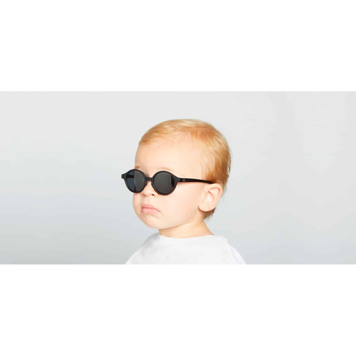 IZIPIZI #BABY Schwarze Sonnenbrille +0