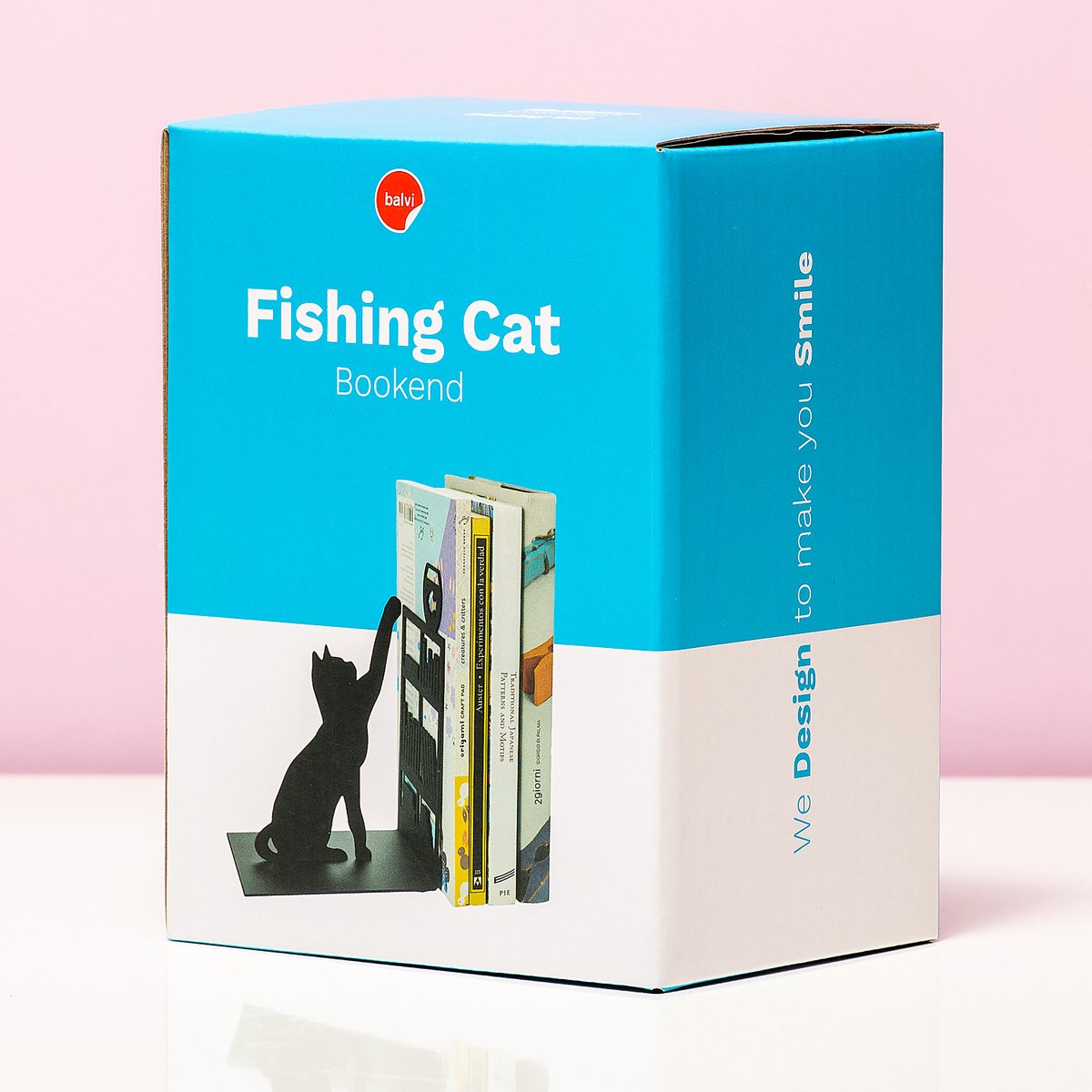 Boekensteun vissende kat